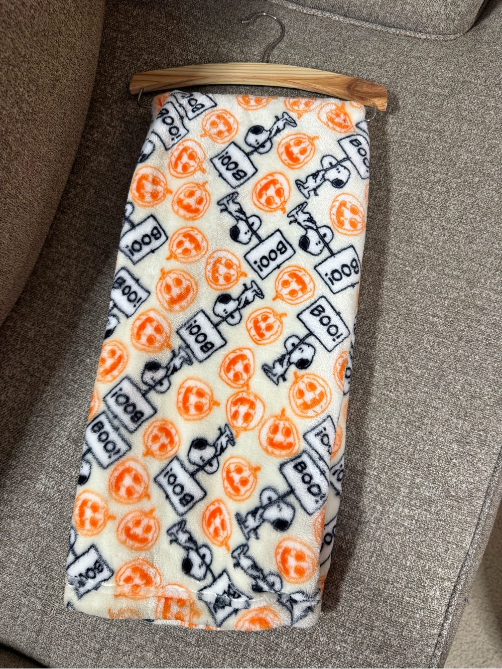 Peanuts Halloween Dog Blanket in White, Orange & Black
